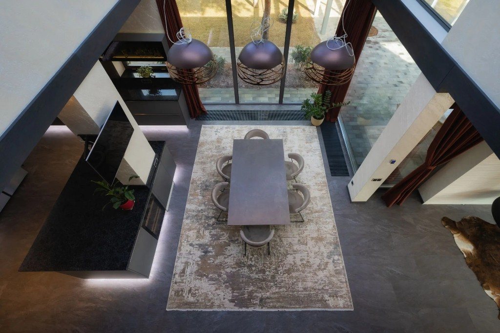 Mustafa Egemen Şener — apartment he built in Ukraine (3/21)