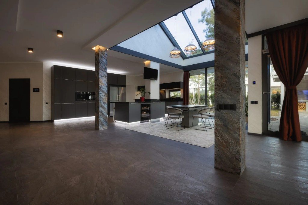Mustafa Egemen Şener — apartment he built in Ukraine (7/21)