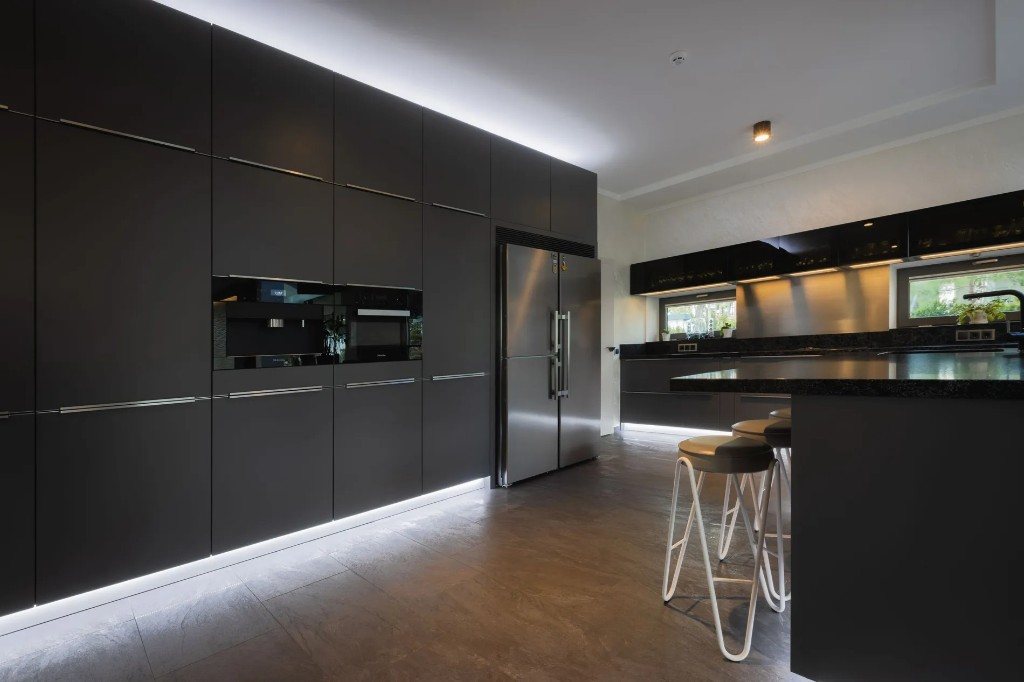 Mustafa Egemen Şener — apartment he built in Ukraine (12/21)