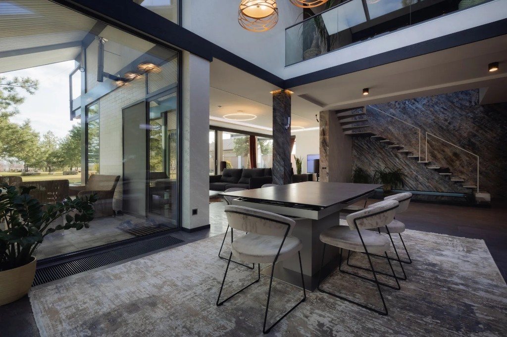 Mustafa Egemen Şener — apartment he built in Ukraine (13/21)